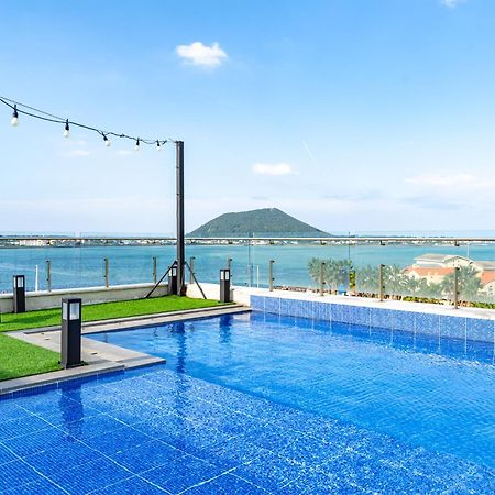แอตติแรนซ์ พูล วิลลา แอนด์ โฮเต็ล Hotel ซอกวีโพ ภายนอก รูปภาพ