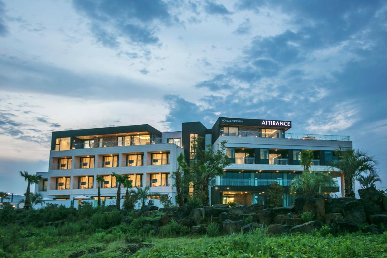 แอตติแรนซ์ พูล วิลลา แอนด์ โฮเต็ล Hotel ซอกวีโพ ภายนอก รูปภาพ