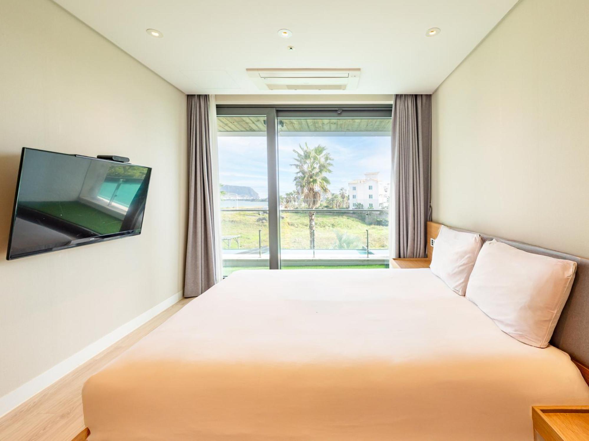 แอตติแรนซ์ พูล วิลลา แอนด์ โฮเต็ล Hotel ซอกวีโพ ภายนอก รูปภาพ